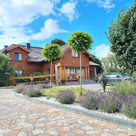 Bed and Breakfast Gosciniec Ilzanka Экстерьер фото